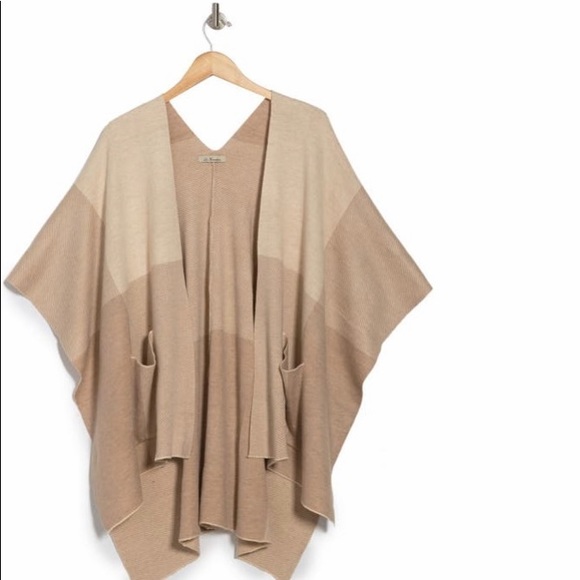 La Fiorentina Wrap One Size in Oatmeal/Beige color - Picture 2 of 9
